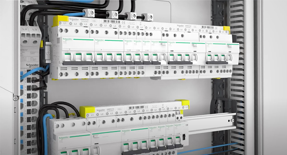 cuadro eléctrico schneider electric seguro