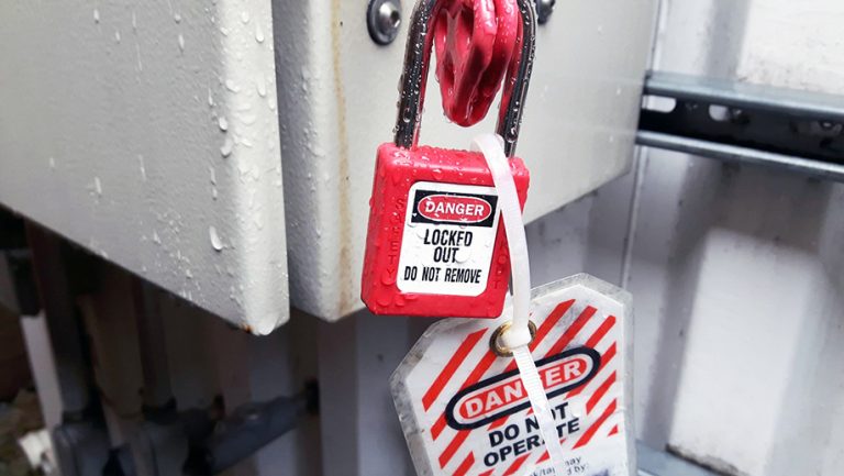 Master Lock: Bloqueo y control de fuentes de energía